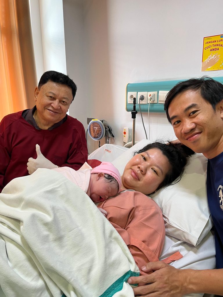 Menjadi Rumah Bagi Jiwa yang Datang: Pesan untuk Ayah dan Ibu yang Sedang Menanti Menjadi Rumah Bagi Jiwa yang Datang: Pesan untuk Ayah dan Ibu yang Sedang Menanti